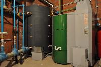 Caldera de pellets con 2500 litros de inercia