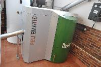 Imagen de caldera pellematic de okofen en vivienda unifamiliar cercana a Miranda de Ebro en la provincia de Burgos. Esta instalación esta previsto que consiga amortizarse en menos de 4 años